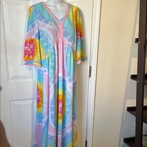 Colorful Tie-Dye Maxi Dress